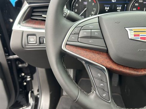New 2026 Cadillac XT5 Premium Luxury w/ Driver Assist Package image 17