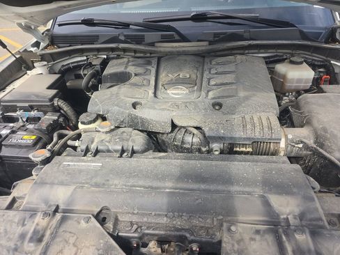 Used 2022 Nissan Armada Platinum w/ Captain's Chairs Package image 18