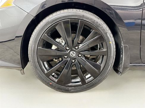 Used 2022 Nissan Altima 2.5 SR w/ Midnight Edition Package FWD image 27