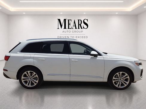 Used 2025 Audi Q7 3.0T Premium Plus AWD/4WD image 6
