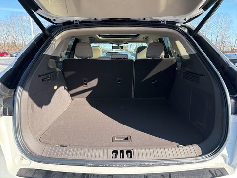 Used 2023 Lincoln Nautilus Reserve w/ Equipment Group 201A image 22