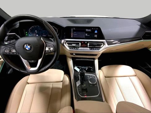 Used 2022 BMW 330i xDrive Sedan w/ Premium Package AWD/4WD image 16