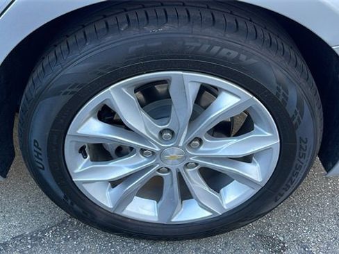 Used 2022 Chevrolet Malibu LT image 29