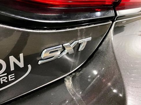 Used 2014 Dodge Charger SXT image 26