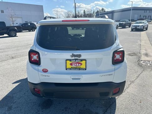 Used 2022 Jeep Renegade Limited w/ Sun, Sound & Wheels Group AWD/4WD image 4