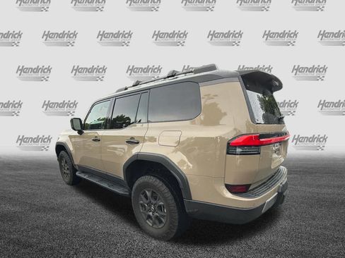 Used 2025 Lexus GX 550 AWD/4WD image 9