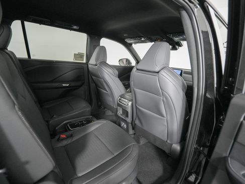 New 2026 Lexus TX 500h AWD image 16