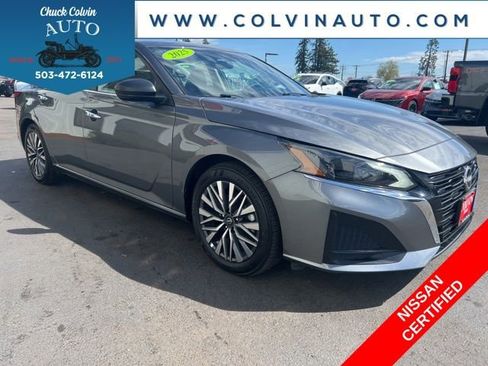 Certified 2025 Nissan Altima 2.5 SV image 6