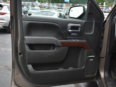 Used 2014 GMC Sierra 1500 SLT w/ SLT Crew Cab Value Package AWD/4WD image 11