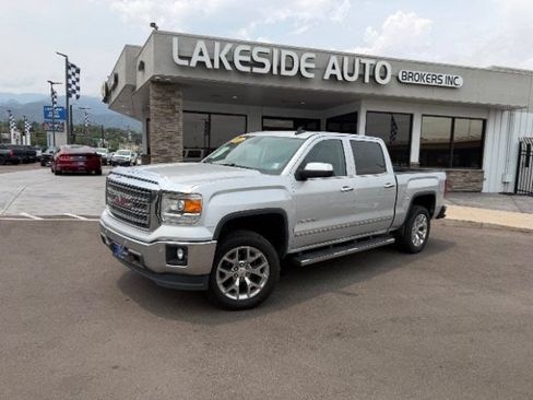 Used 2015 GMC Sierra 1500 SLT w/ SLT Crew Cab Value Package RWD image 3
