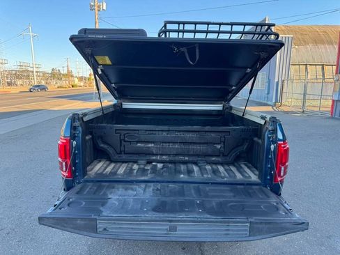Used 2017 Ford F150 Platinum w/ Equipment Group 701A Luxury AWD/4WD image 9