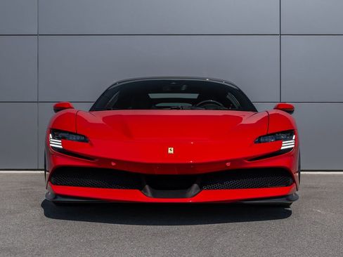 Used 2021 Ferrari SF90 Stradale AWD/4WD image 3