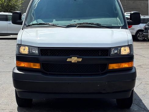 Used 2025 Chevrolet Express 2500 Extended w/ Driver Convenience Package RWD image 3