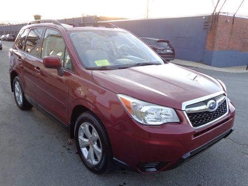 Used 2015 Subaru Forester 2.5i Premium w/ All-Weather Package image 3
