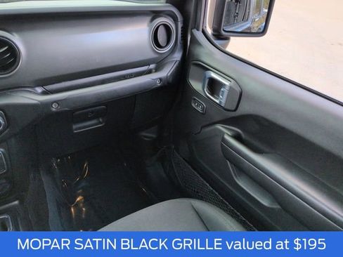 Used 2021 Jeep Gladiator Sport image 18