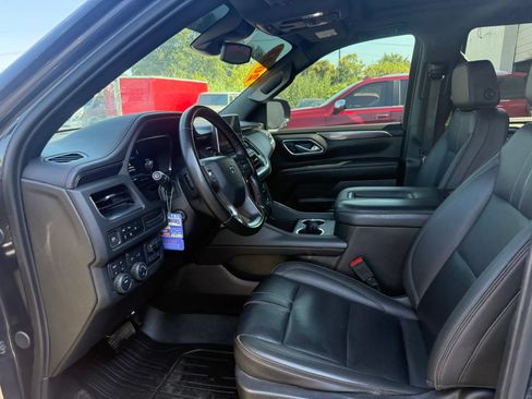 Used 2023 Chevrolet Tahoe RST w/ Luxury Package AWD/4WD image 15