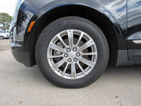 Certified 2019 Cadillac XT5 Luxury FWD image 9