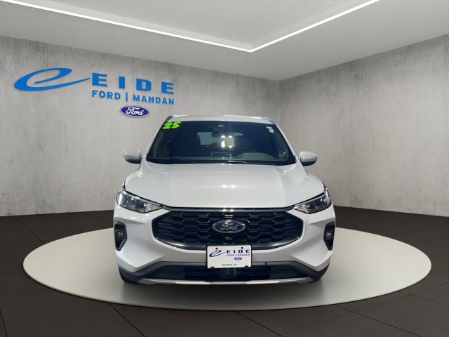 Certified 2025 Ford Escape ST-Line Select AWD/4WD image 10