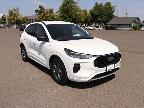 Used 2023 Ford Escape ST-Line w/ Equipment Group 301A FWD image 3