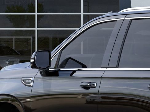 New 2026 GMC Yukon Denali w/ Sun & Power Step Package image 32