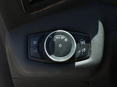 Used 2017 Ford Escape Titanium AWD/4WD image 33