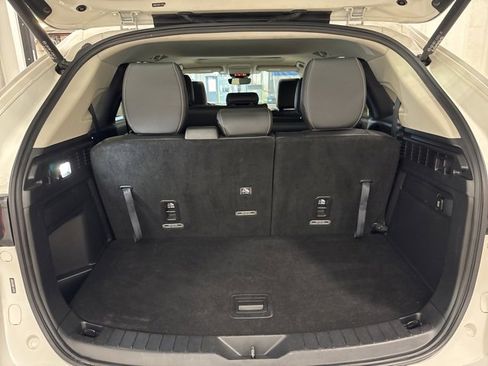 Used 2024 MAZDA CX-90 3.3 Turbo w/ Preferred Plus image 32