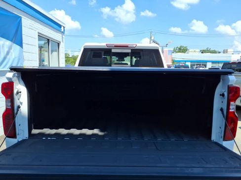 Used 2025 Chevrolet Silverado 2500 LT AWD/4WD image 19