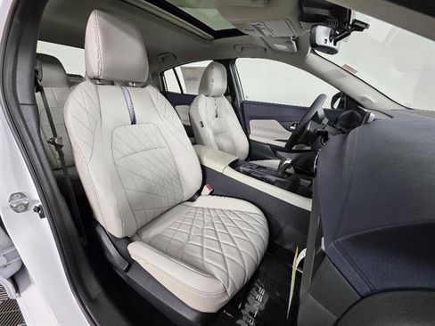 New 2026 Nissan Sentra SL w/ Floor Mat Package FWD image 14