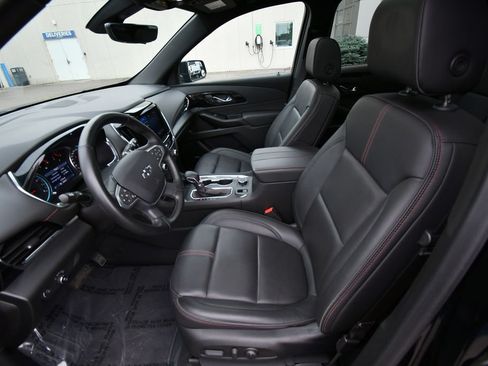 Used 2023 Chevrolet Traverse RS AWD/4WD image 15