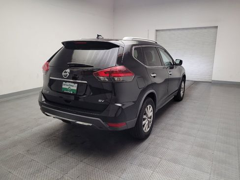 Used 2018 Nissan Rogue SV FWD image 9