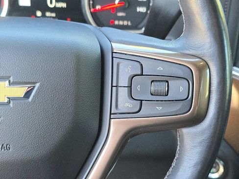 Used 2019 Chevrolet Silverado 1500 High Country w/ Technology Package AWD/4WD image 23