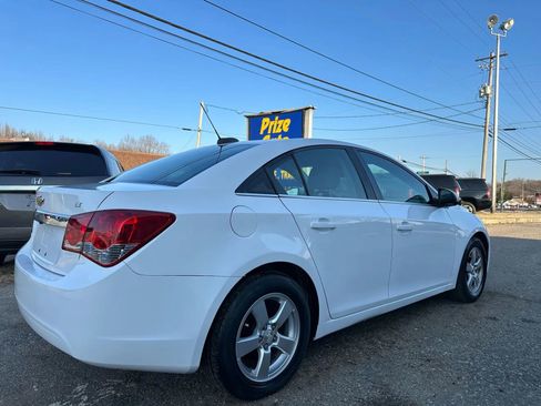 Used 2016 Chevrolet Cruze LT image 6