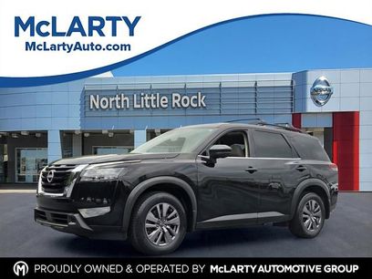Used 2023 Nissan Pathfinder SV w/ SV Premium Package