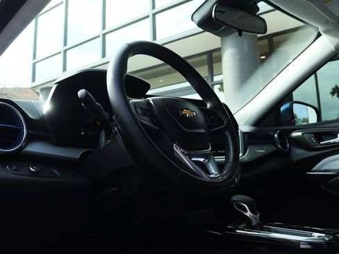 Used 2024 Chevrolet Trax LT w/ Driver Confidence Package image 39