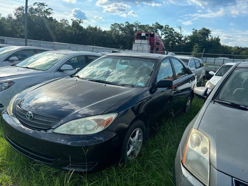 Used 2003 Toyota Camry LE image 2