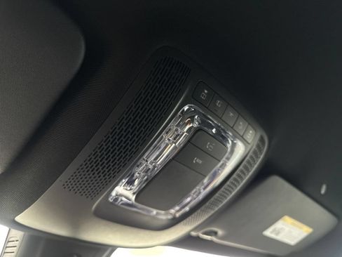 Used 2021 Mercedes-Benz GLB 250 w/ Premium Package image 72