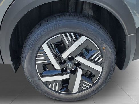 New 2026 Nissan Kicks SV image 9