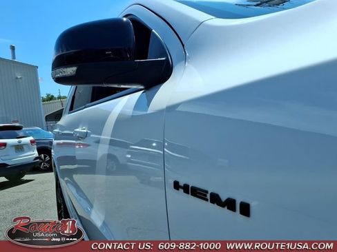 Used 2025 Dodge Durango R/T AWD/4WD image 11