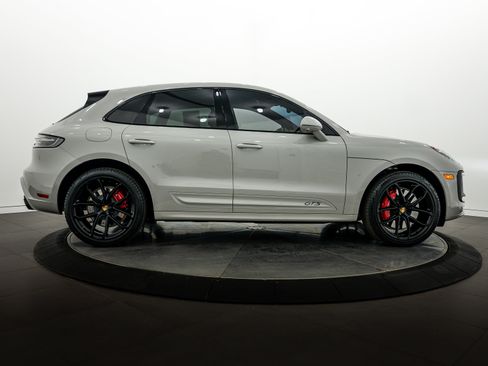 Certified 2025 Porsche Macan GTS AWD/4WD image 8