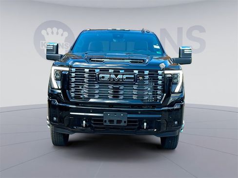New 2026 GMC Sierra 3500 Denali Ultimate image 11