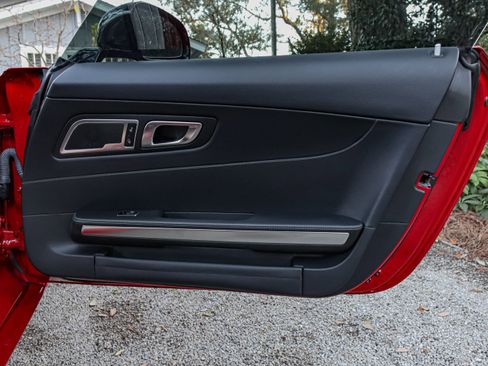 Used 2018 Mercedes-Benz AMG GT S image 31