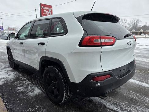 Used 2014 Jeep Cherokee Sport image 7