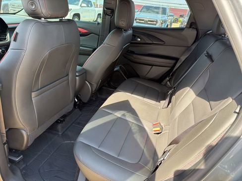 Used 2024 Chevrolet TrailBlazer RS w/ Convenience Package FWD image 21