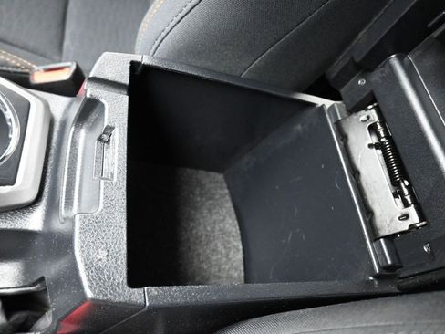 Used 2017 Toyota Tacoma SR5 w/ Tow Package image 21