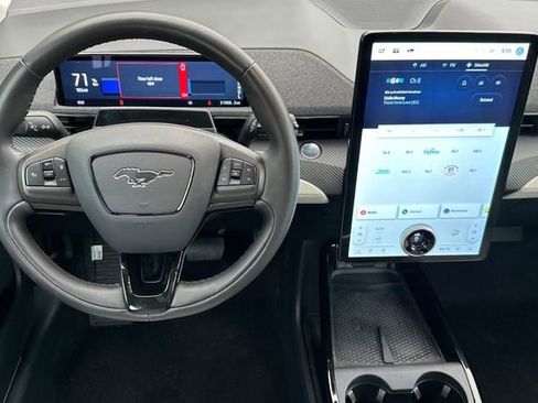 Used 2023 Ford Mustang Mach-E Premium image 12