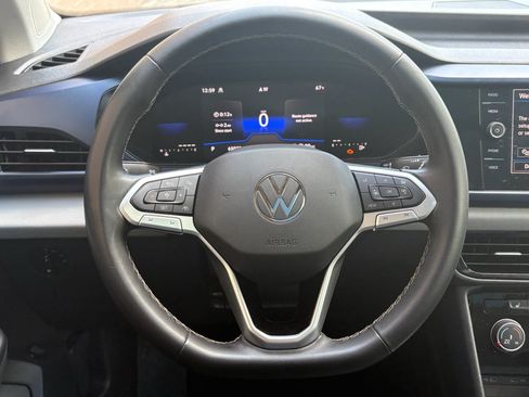 Used 2023 Volkswagen Taos SE w/ Panoramic Sunroof Package AWD/4WD image 34