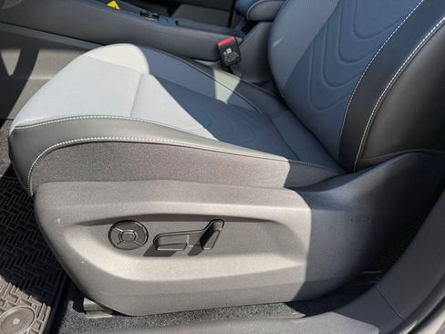 New 2026 Volkswagen Tiguan SE AWD/4WD image 30