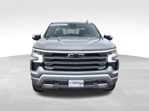Used 2023 Chevrolet Silverado 1500 High Country AWD/4WD image 3