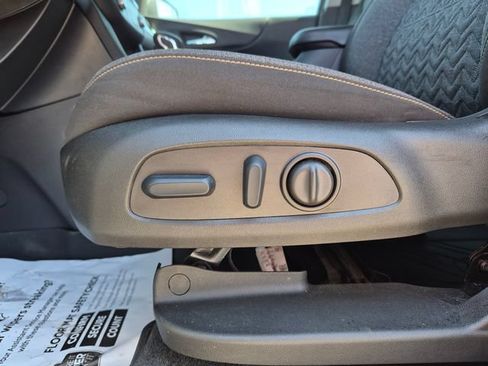 Used 2024 Chevrolet Equinox LT w/ LPO, Floor Liner Package AWD/4WD image 16