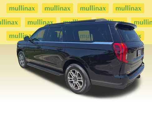 Used 2025 Ford Expedition Max Active RWD image 6